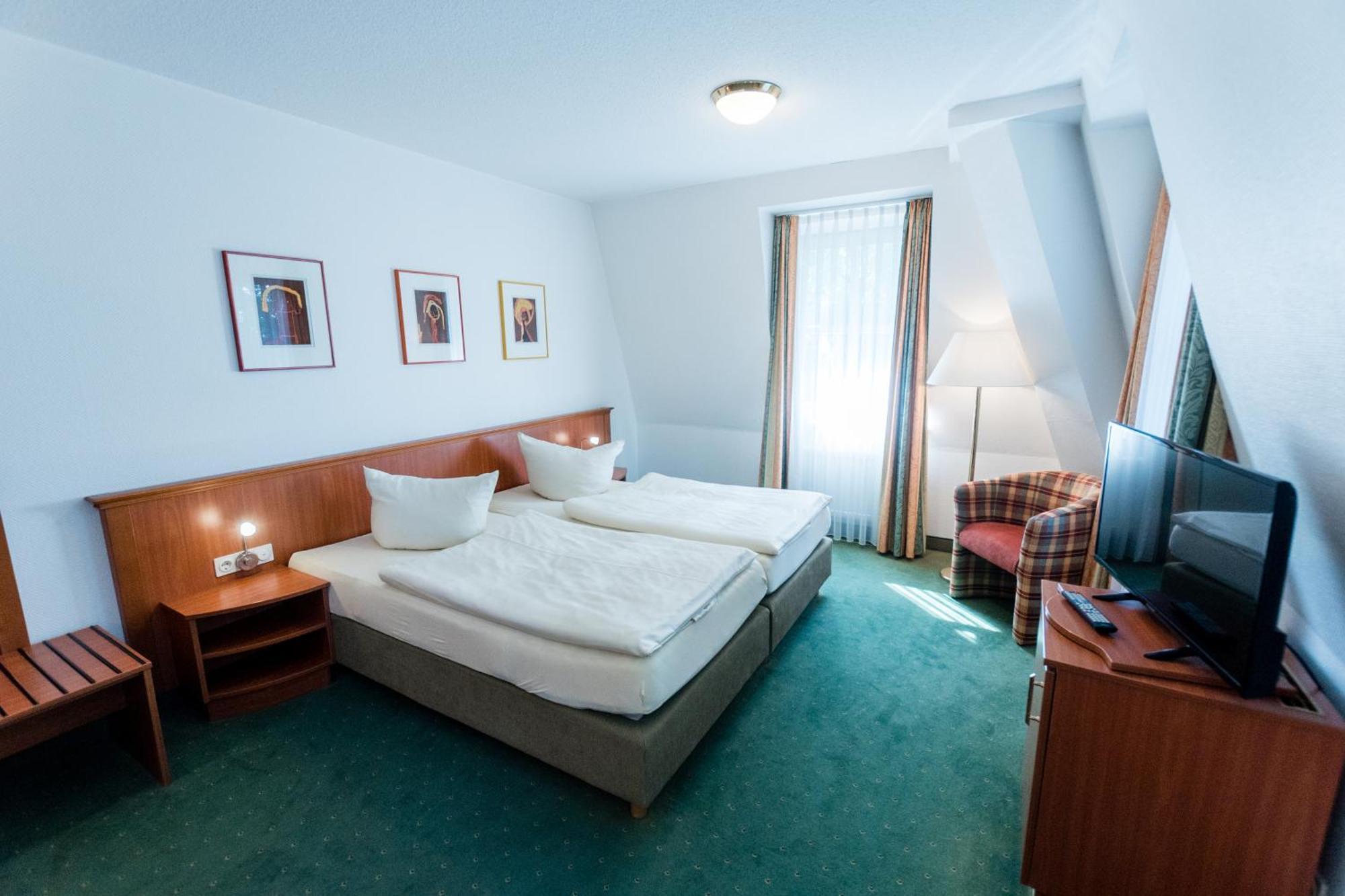 מונסטר Hotel Muennich מראה חיצוני תמונה